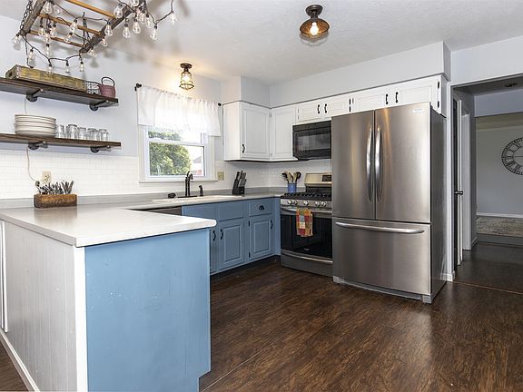 5th image of 3218 N Eastlake Dr