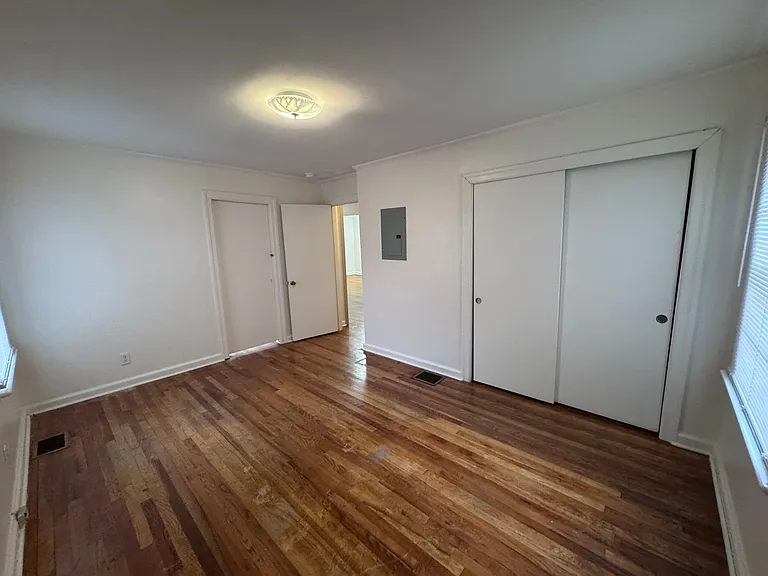 2123 Madison St — Photo 14