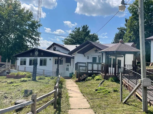 33834 Smyth Hollow Rd, Hillpoint, WI 53937