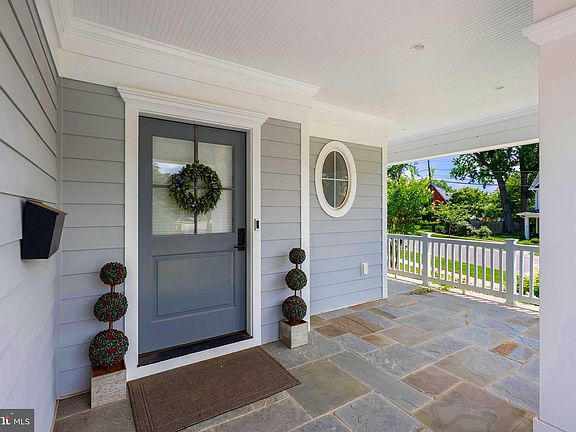 3rd image of 6405 Wilmett Rd