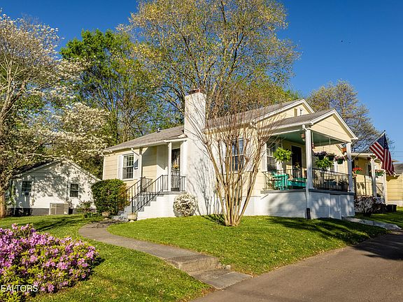 2nd image of 1505 NE Charles Dr