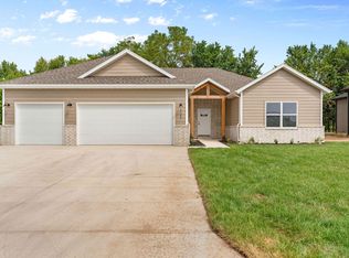 1376 N Carter Way, Republic, MO 65738