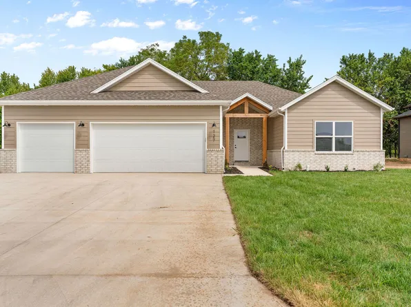 1376 N Carter Way, Republic, MO 65738