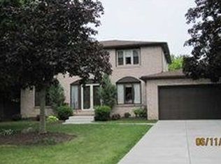 264 Ranch Trl W, Williamsville, NY 14221