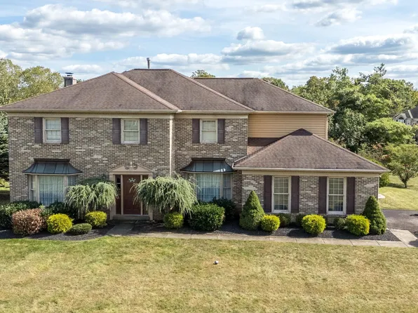 1255 Scobee Dr, Lansdale, PA 19446