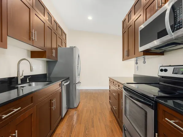 21307 48th Ave W APT C303, Mountlake Terrace, WA 98043