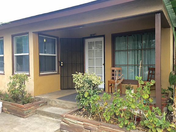 3rd image of 1904 Norris Dr W