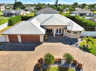 3713 SW 13th Ave, Cape Coral, FL 33914