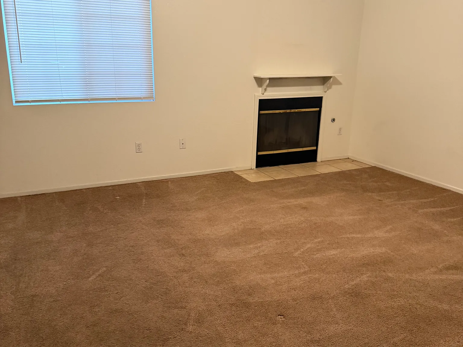 3 bed, 2.5 bath, $1,795 — Photo 3