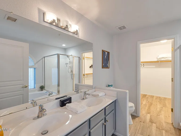 15550 N Frank Lloyd Wright Blvd #1085 — Photo 12