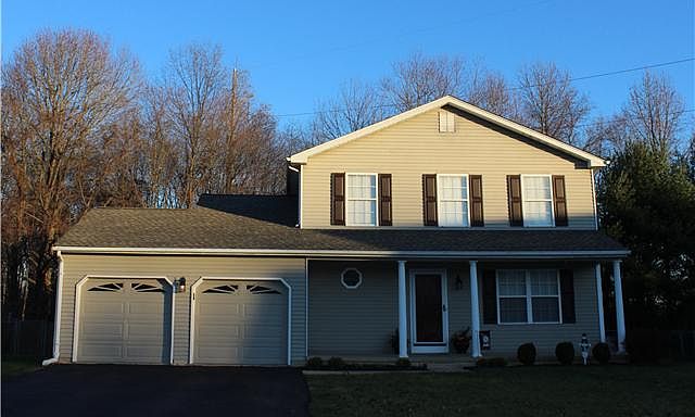 1st image of 311 Nicholas Ct