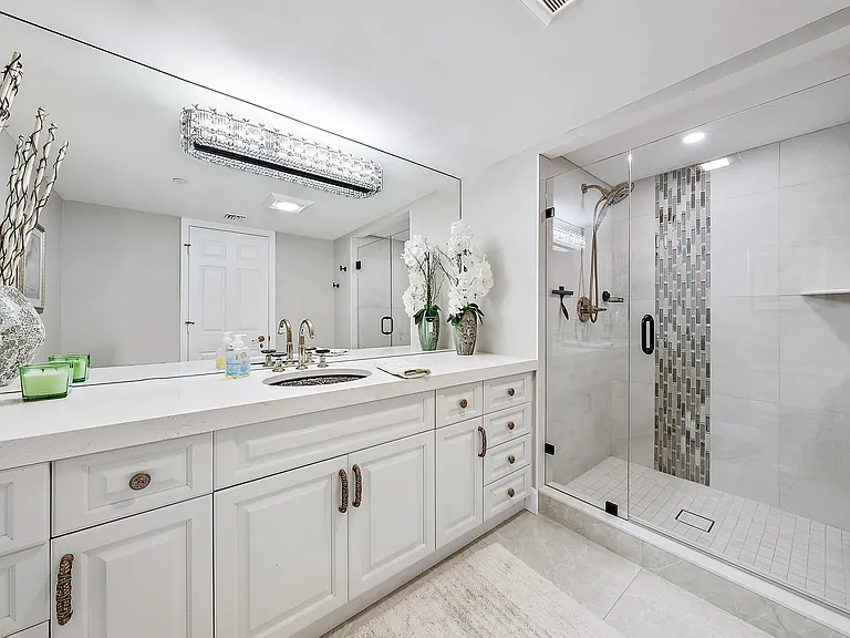 176 Helios Dr #606 — Photo 33