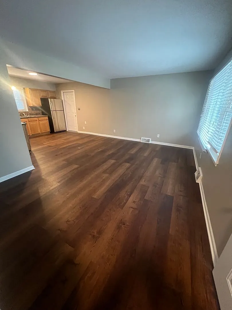 3 Bedroom 1 Bath Southern View! — Photo 2