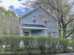 724 New Salem Rd, Voorheesville, NY 12186