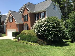 300 Manor Ridge Dr, Carrboro, NC 27510