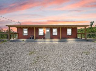 3402 Round Top Rd, Strunk, KY 42649