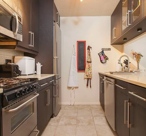 2 S End Ave #6W — Photo 4