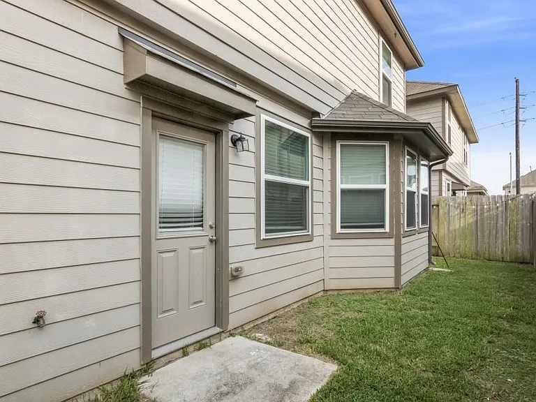 5711 Esk River Trl — Photo 23