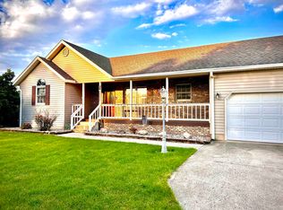 1305 Dogwood Dr, Rochester, IN 46975