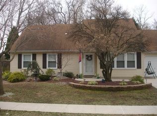 3 Standish Dr, Howell, NJ 07731