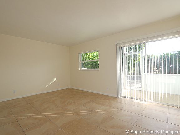 5th image of 130 SE 14th Ave APT 2