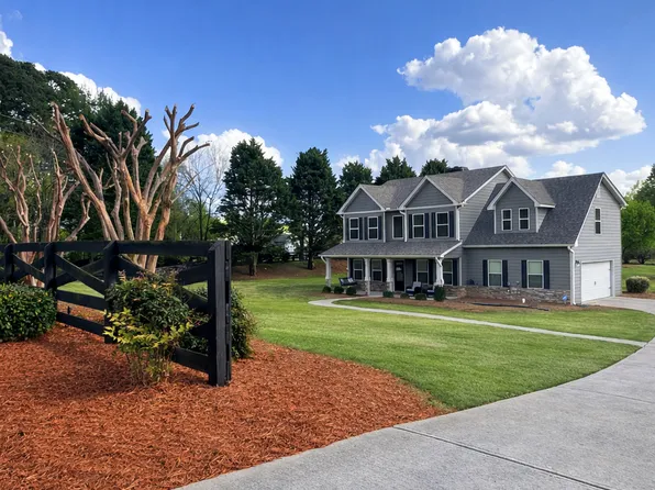 25 Cambridge Farms Dr, Hoschton, GA 30548