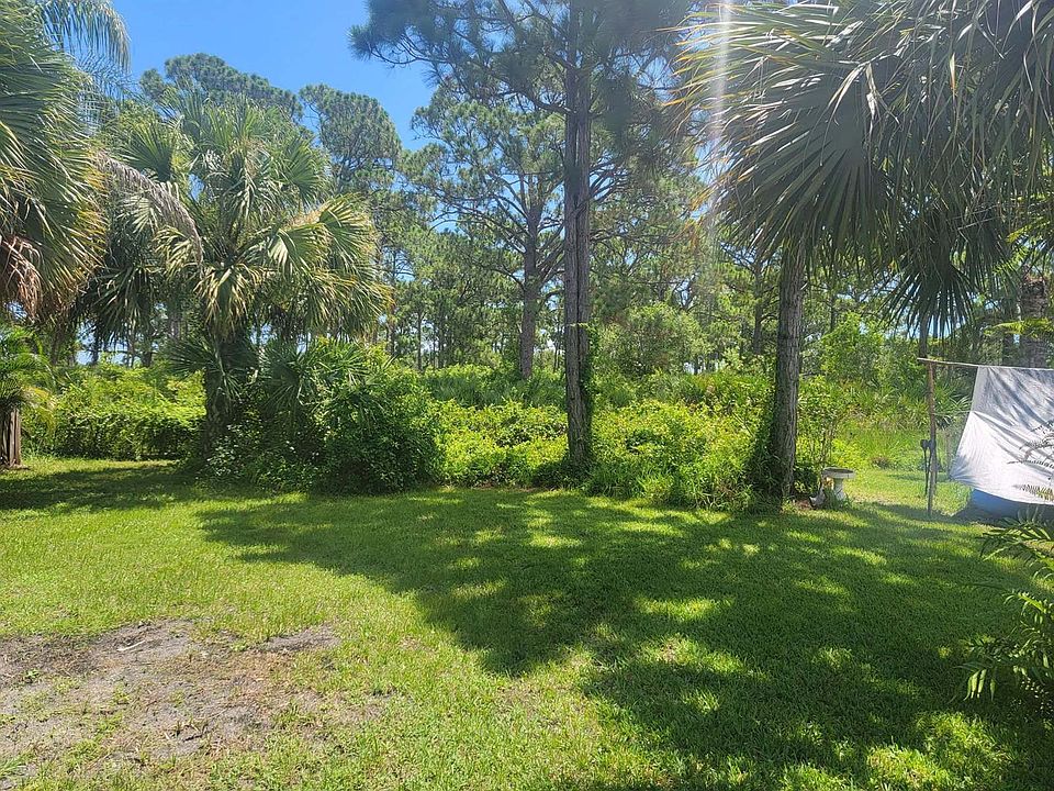 2nd image of 5512 Cassia Dr