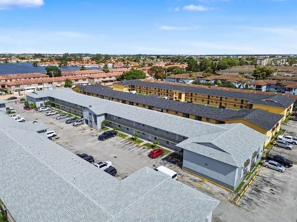 6121 W 24th Ave APT 211, Hialeah, FL 33016