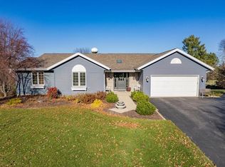 E11714 Gall Rd, Baraboo, WI 53913