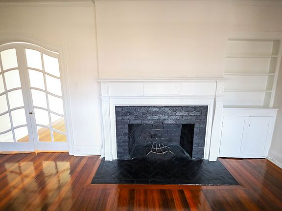 Sevilla Court Living Room Fireplace