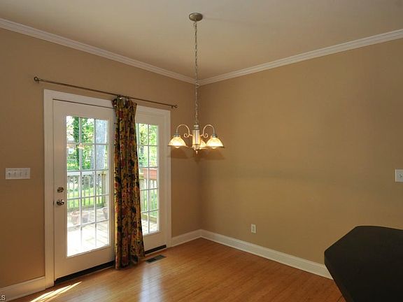 3rd image of 2044 Pembrooke Forest Dr