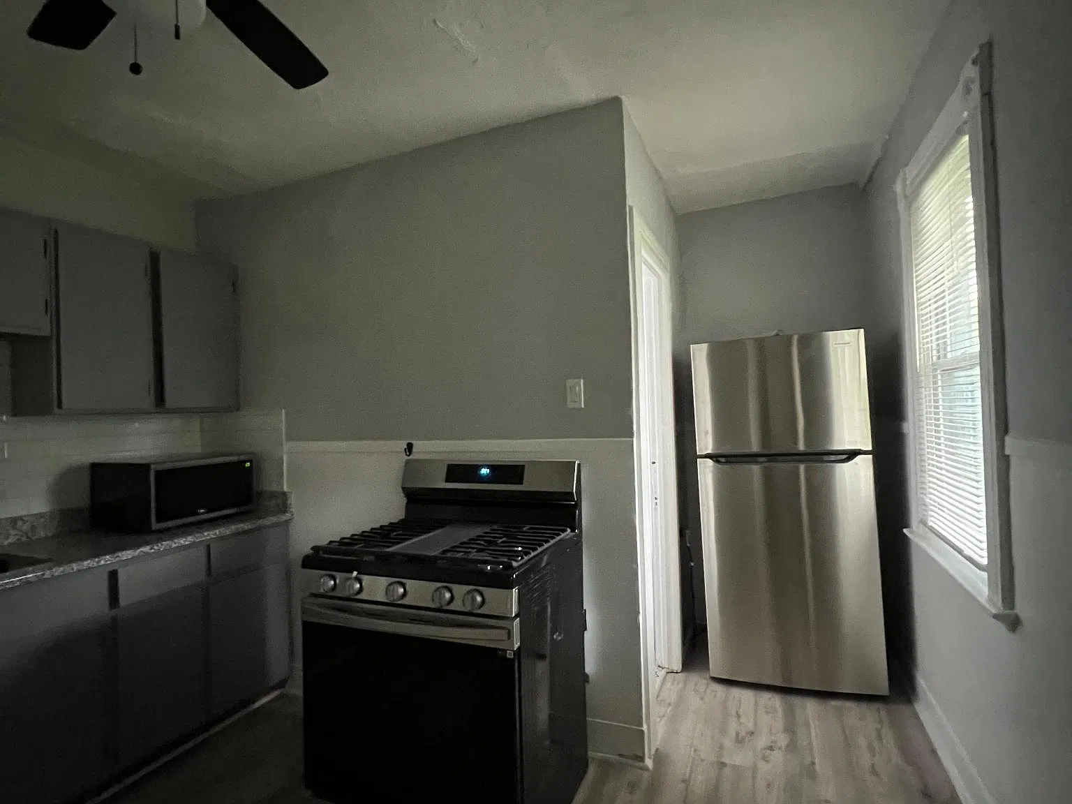 2 bed, 1200 sqft, $1,250 — Photo 4