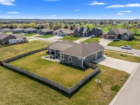 2622 S Fir Ter, Eudora, KS 66025