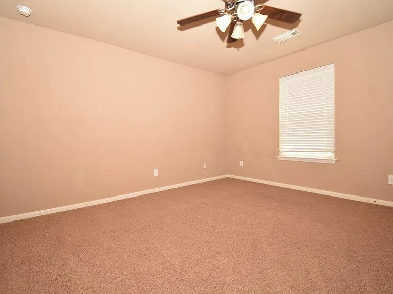 7027 Crockett Ridge Dr — Photo 15