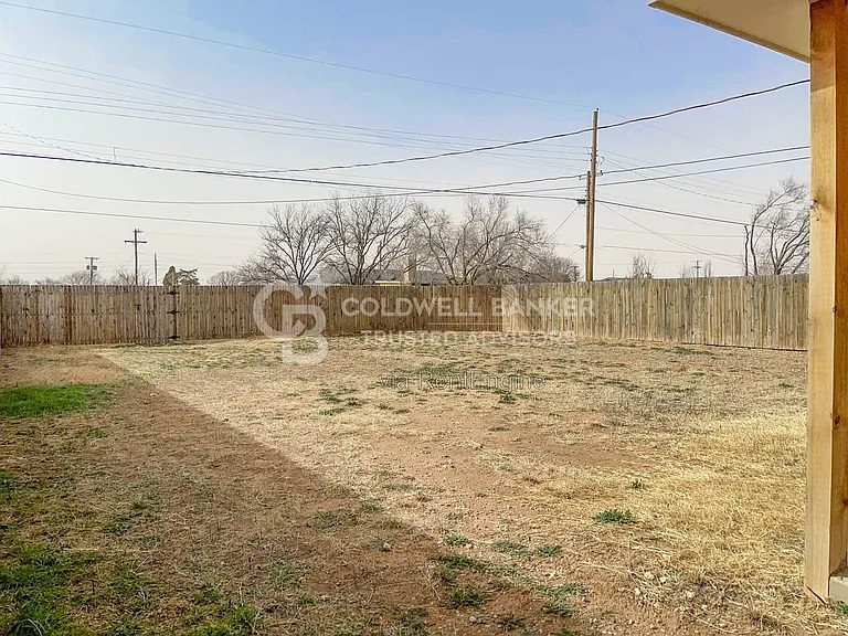 2406 Fir Ave — Photo 14