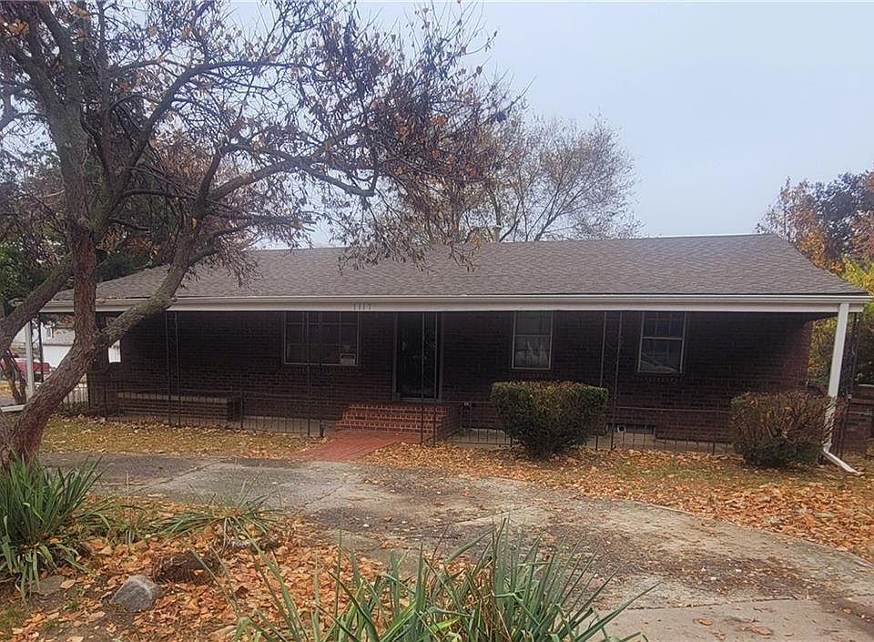 1st image of 1117 N Swope Dr