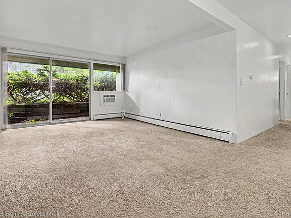 3rd image of 207 Ballard St APT 101