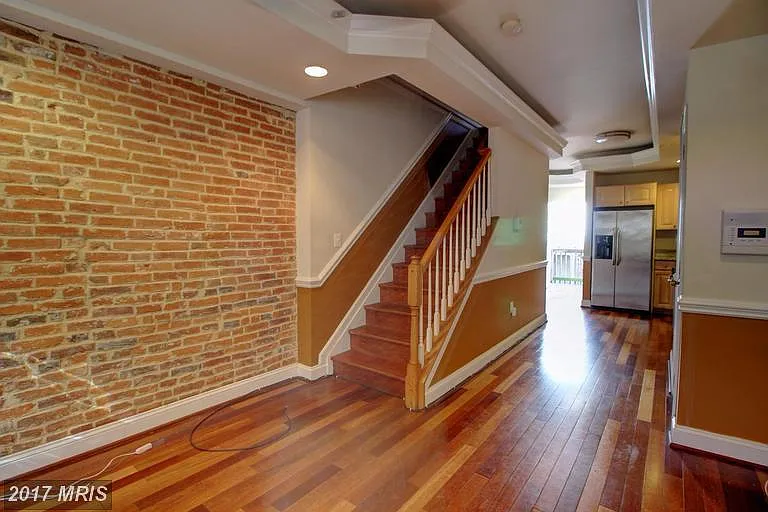 1419 Olive St — Photo 9