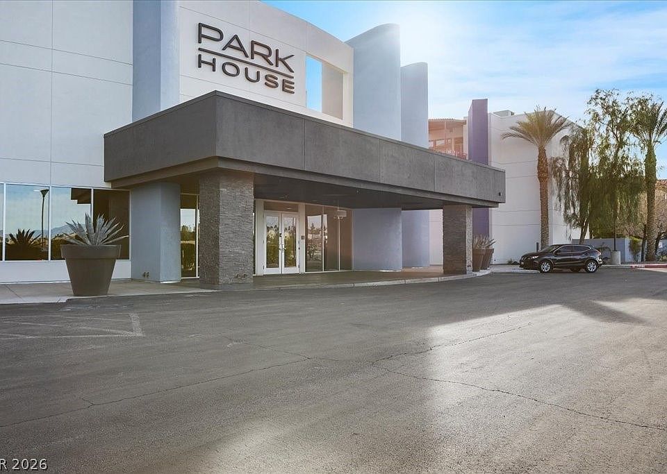 1st image of 8925 W Flamingo Rd Unit 101