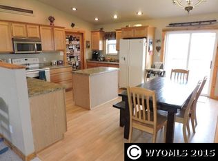 11078 N Park Ave, Evansville, WY 82636