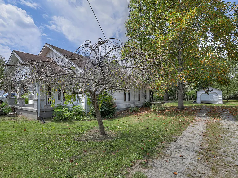 308 Elm Ave — Photo 6