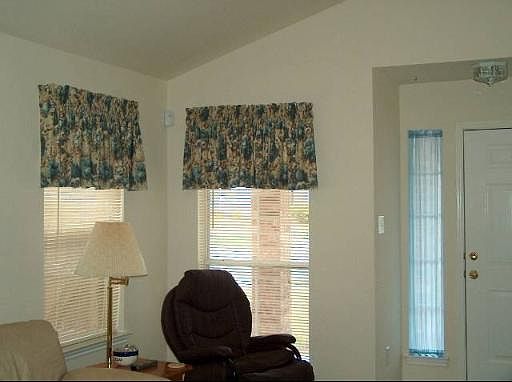 2nd image of 7911 WOODCHASE DR