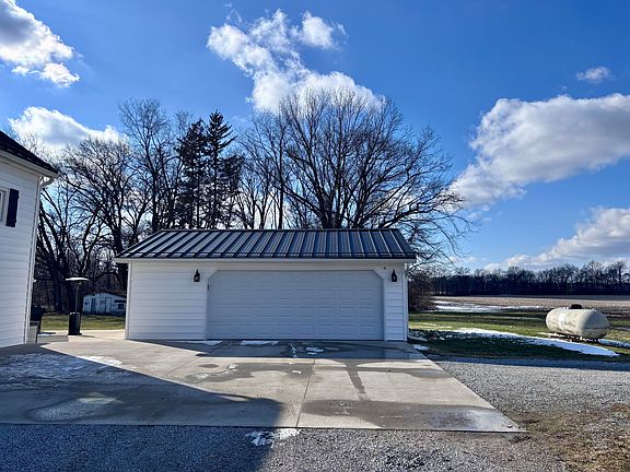 5th image of 69640 Carls Rd