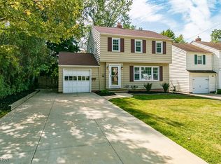 4896 Westbourne Rd, Lyndhurst, OH 44124