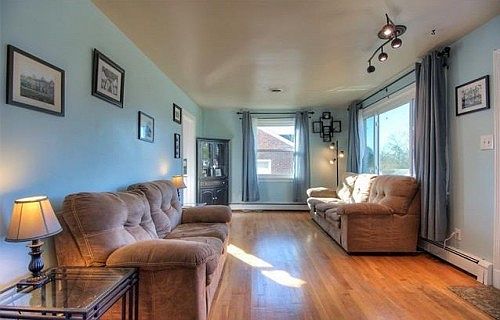 4th image of 7427 Wentworth Ave