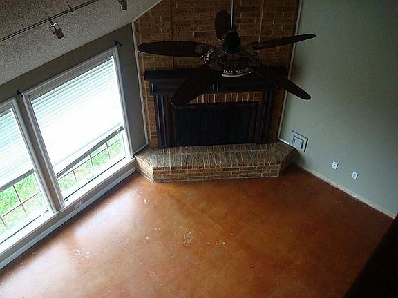 5th image of 2807 Highland Lakes Dr