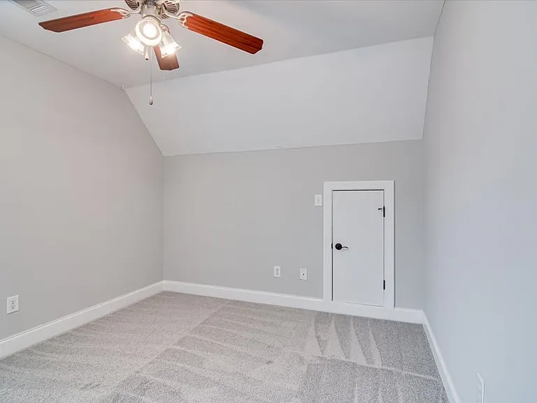 2507 Grier Cir — Photo 17