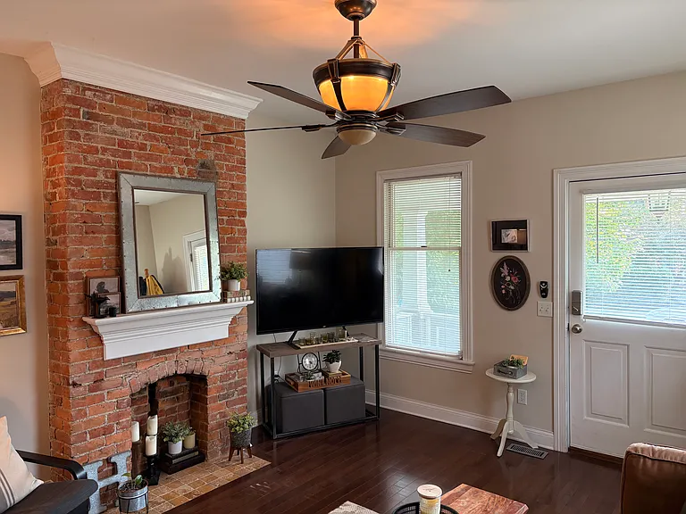 972 Delaware Ave — Photo 10