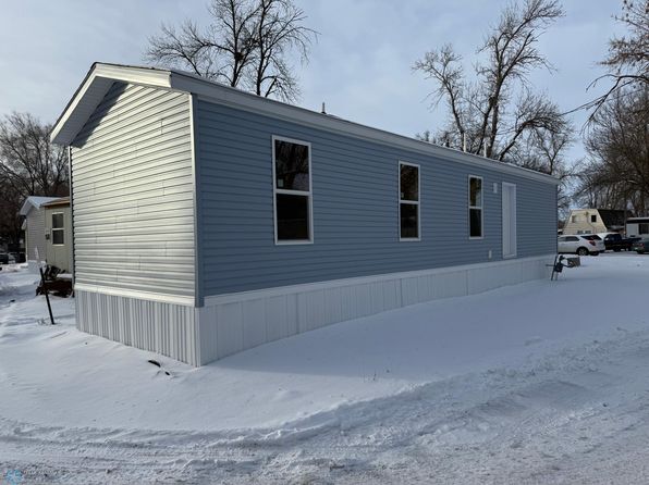 1224 15th Ave N #53, Moorhead, MN 56560