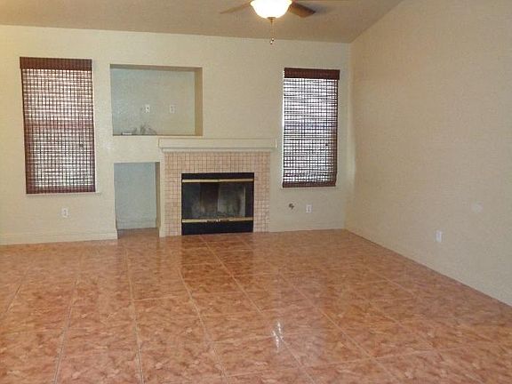 5th image of 3134 Fairmont Dr